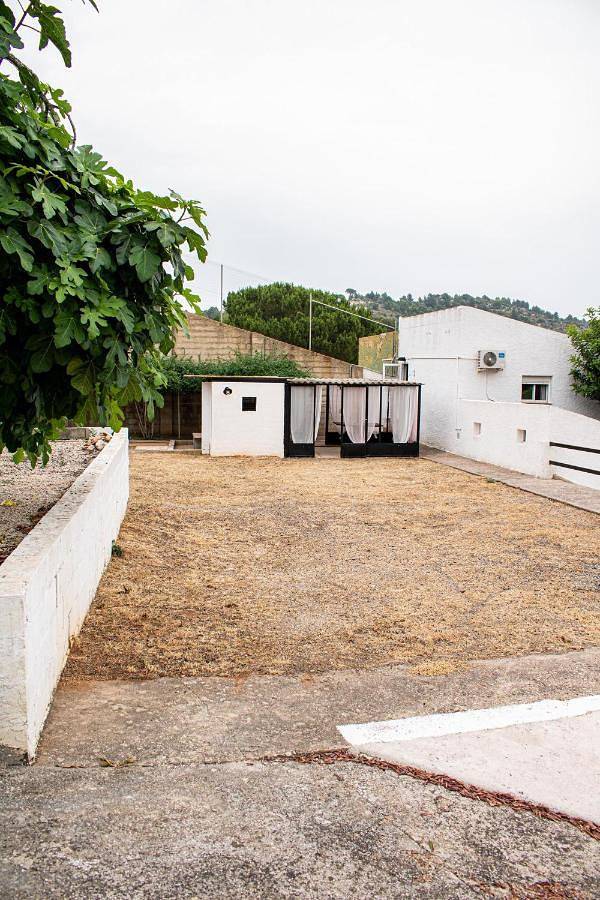 Casa rural para 3 personas, con vistas además de jardín y piscina en Hoya de Buñol - 4