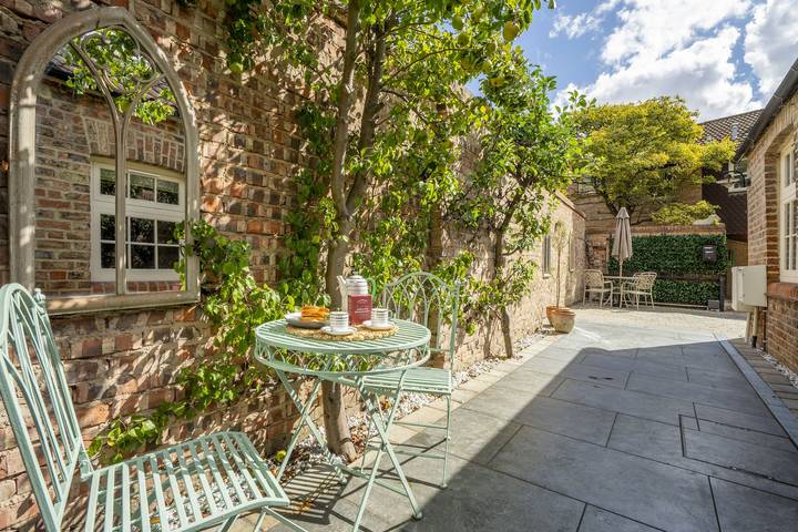 Cottage für 4 Personen, mit Garten in 