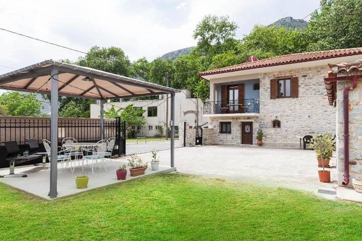 Vacation rental for 6 people, with Balcony and Terrace as well as Yard and View in Sparta Municipality