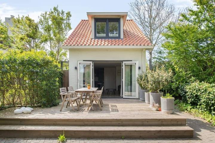 Ferienhaus für 4 Personen, mit Terrasse und Garten in Domburg