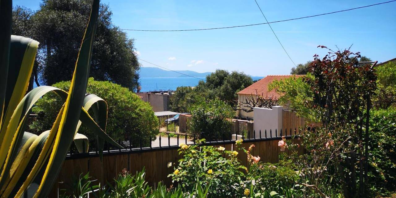Appartement entier, Apartment with Garden View in Porto Pollo (Corse), Serra-di-Ferro
