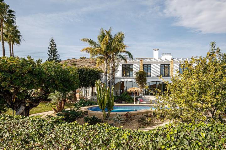 Finca für 8 Personen, mit Pool und Garten, kinderfreundlich in Altea - 4