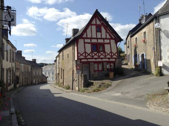 Gîte pour 2 personnes, avec terrasse et vue à Guémené-sur-Scorff - 4