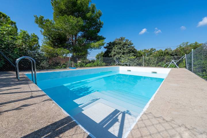 Casa de vacaciones "Masia Rosalia" con piscina privada y Wi-Fi in La Aldea, Delta del Ebro