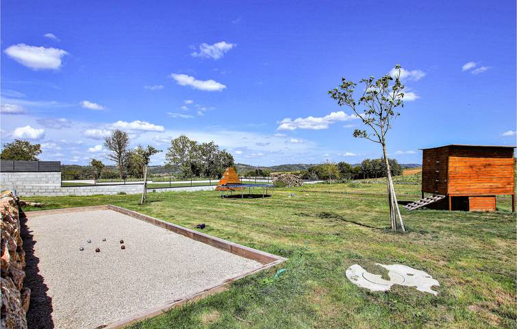 Maison de vacances pour 8 personnes, avec jardin ainsi que piscine et terrasse, adapté aux familles dans l' Isère - 3