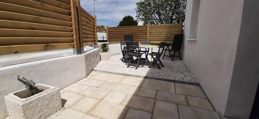Gîte pour 2 personnes, avec terrasse à Saint-Laurent-de-la-Prée