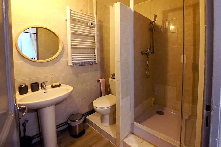 Gîte pour 4 personnes à Cours-la-Ville - 4