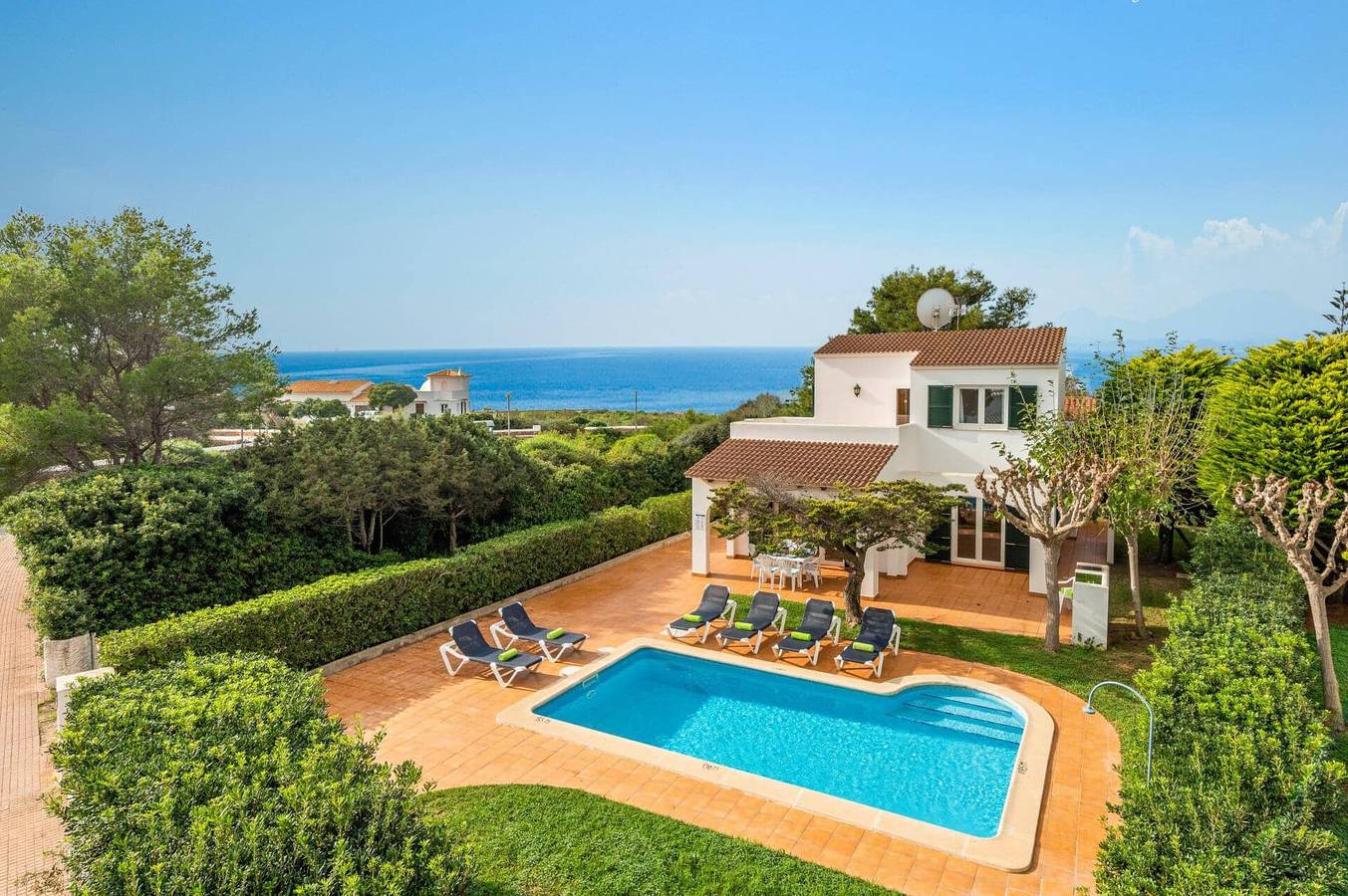 Villa für 6 Personen mit Garten in Cala Blanes, Ciutadella