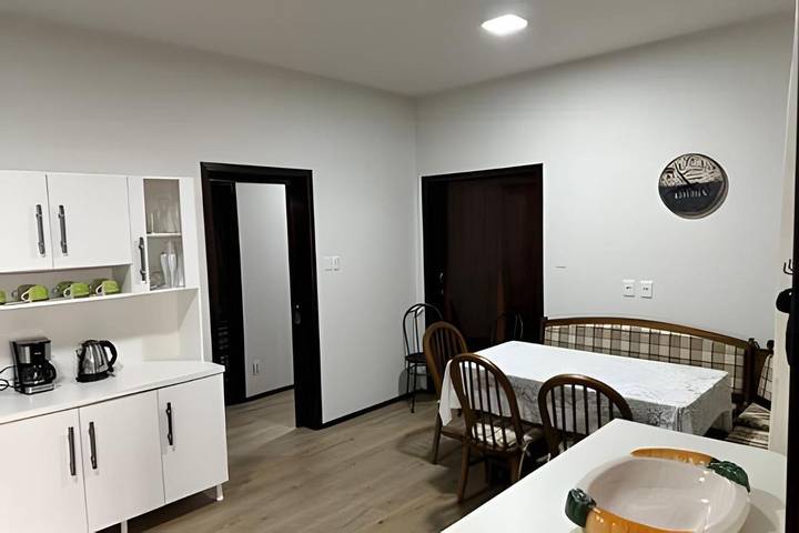 Casas e apartamentos de temporada para 6 pessoas, com jardim em Pomerode