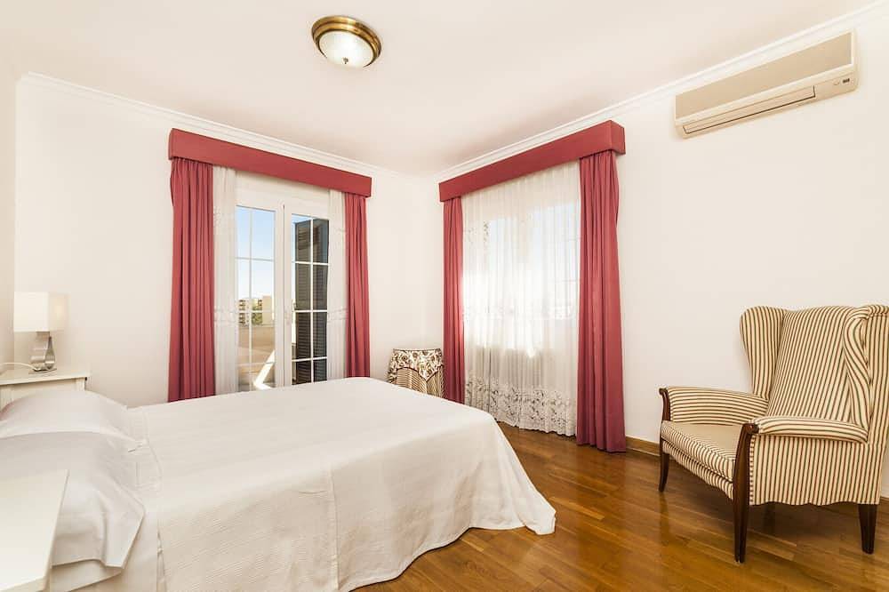 Villa Palmanova by Priority Villas in Palmanova, Calvià