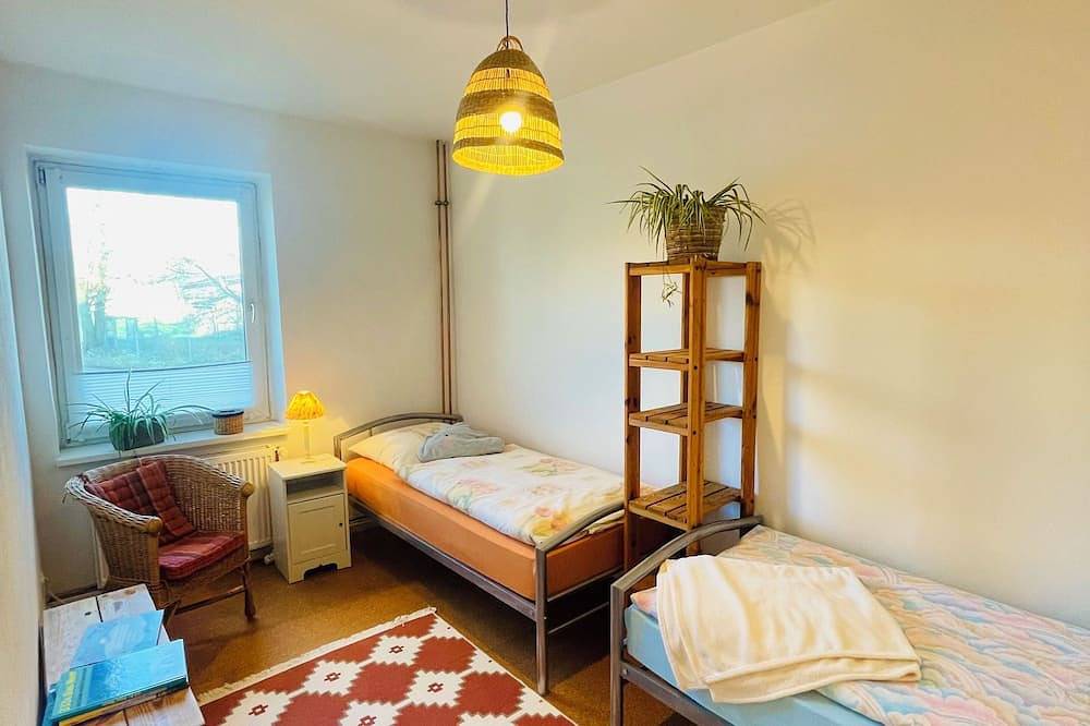 Ganze Wohnung, \"Mts -Haus Zettemin\" - 2 Familienfreundliche Ferienwohnungen in Mecklenburg in Zettemin, Müritz