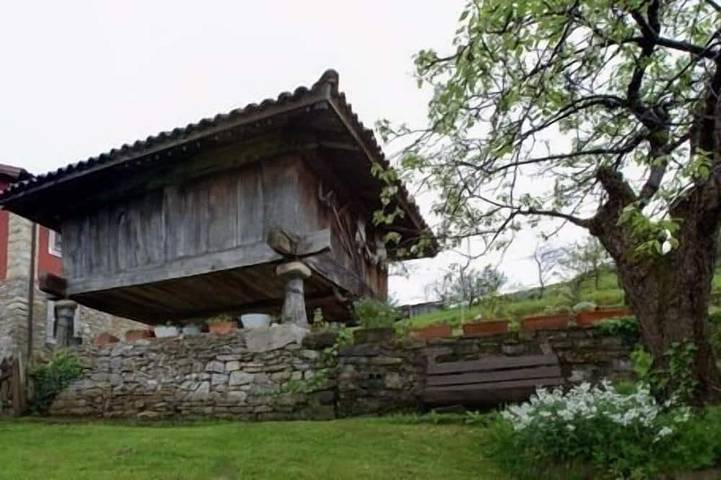 Gîte pour 6 personnes, avec Jardin