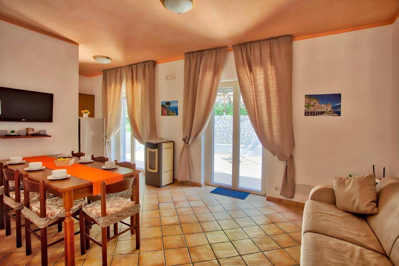 Appartamento intero, Deluxe Apartment with Sea View in San Michele Salerno, Furore
