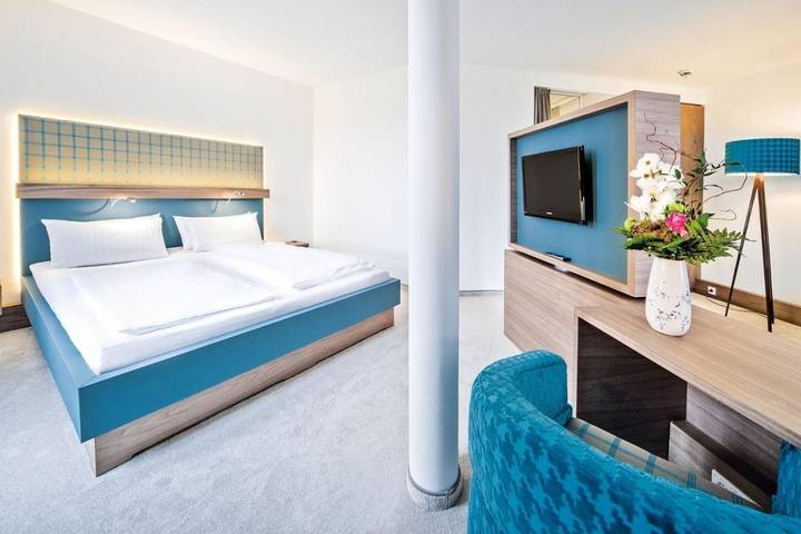 Hotel für 10 Personen, mit Terrasse und Garten sowie Sauna am Tollensesee - 3
