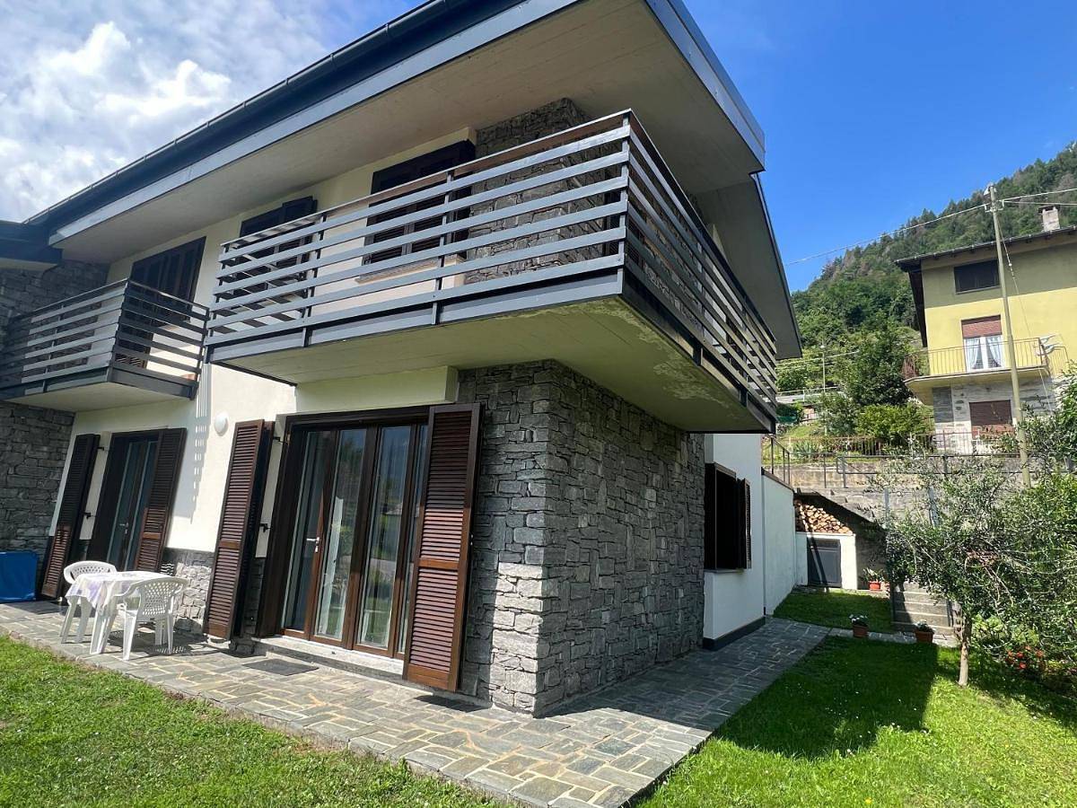 Villa Moroni in Pradella (Sondrio), Sondrio
