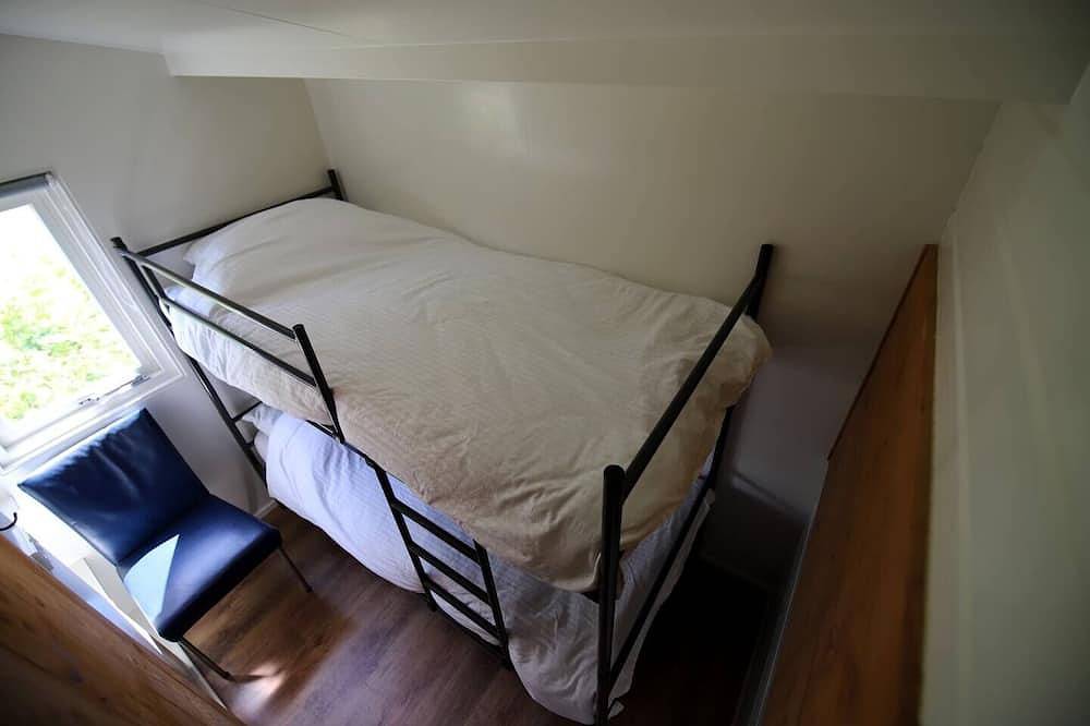 Zeer ruim 6-persoons woning met overdekte veranda in Epe, Veluwe