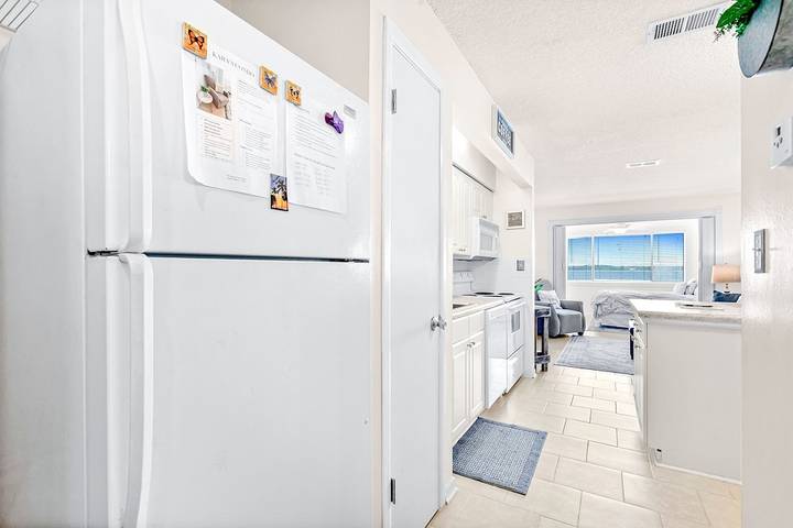 Vacation apartment for 4 people, with pool the Florida Panhandle