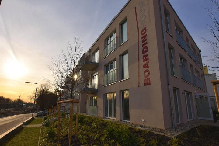 Appart’hôtel pour 2 personnes, avec Terrasse ainsi que Jardin et Vue