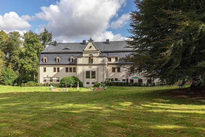 Hotel für 2 Personen, mit Terrasse und Garten sowie Pool und Sauna