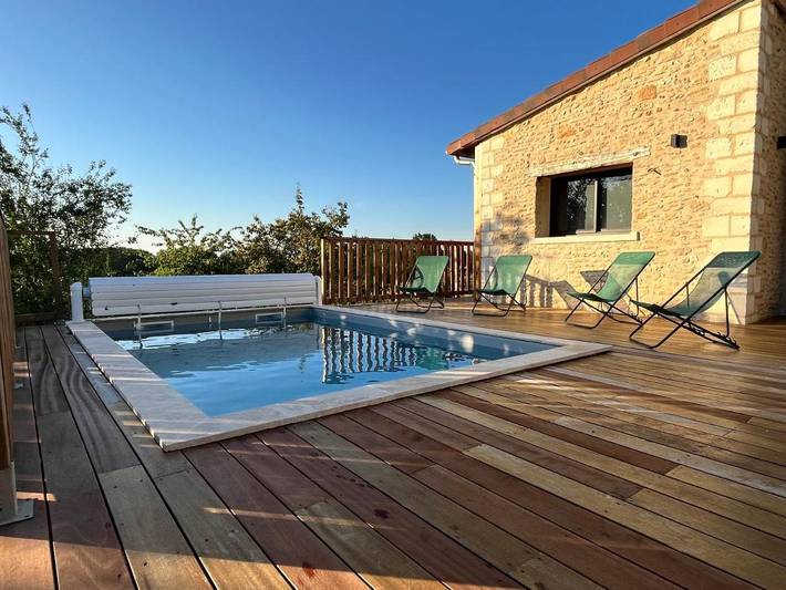 Location de vacances pour 6 personnes, avec vue ainsi que jardin et piscine à Atur - 2