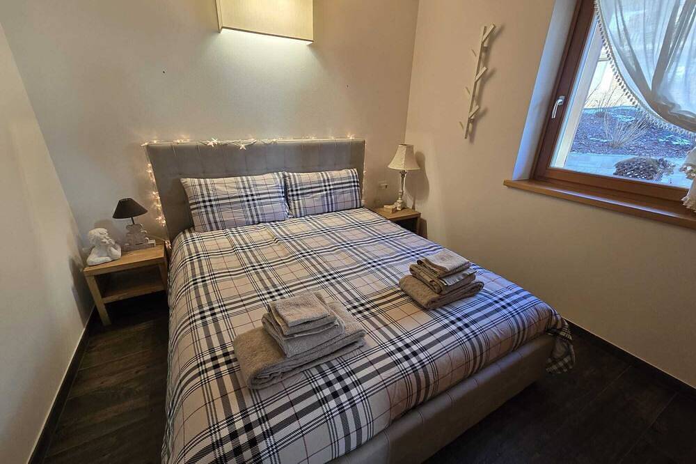 Alpine Heaven, chalet near Cortina, spectacular mountain views of Dolomites in Borca di Cadore, Dolomiti Superski