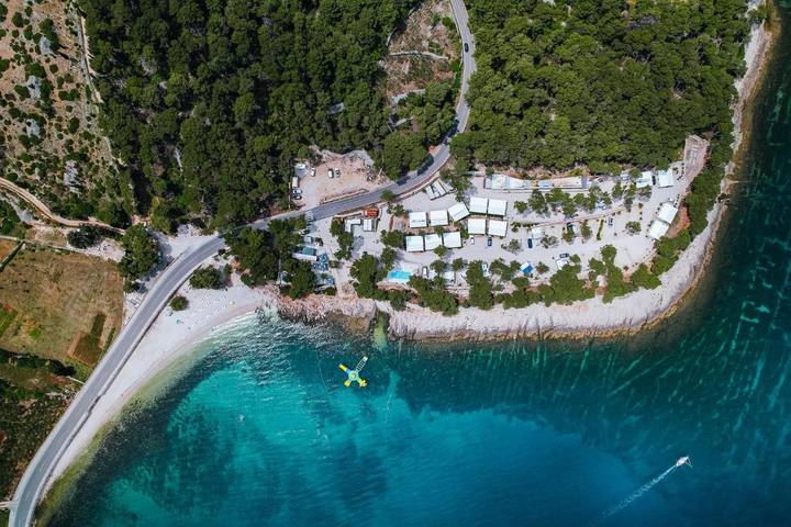 Bungalow für 6 Personen, mit Terrasse und Pool sowie Ausblick auf Brac