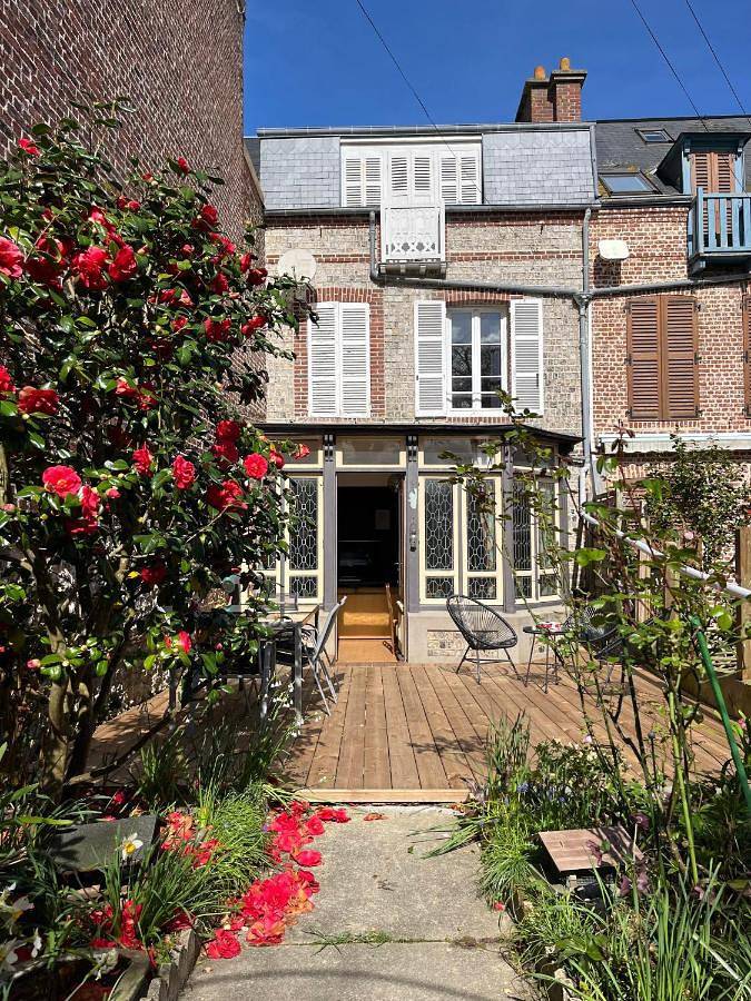 Location de vacances pour 6 personnes, avec jardin dans Office de Tourisme d'Etretat - 2