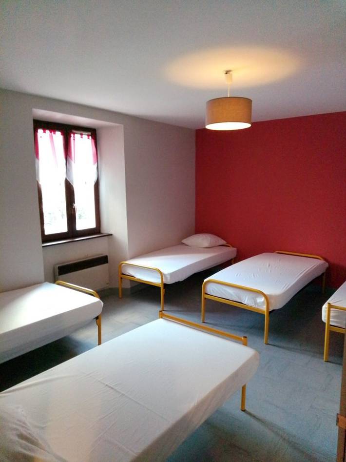 Gîte pour 15 personnes, avec jardin et terrasse, animaux acceptés dans Lac du Sautet - 4