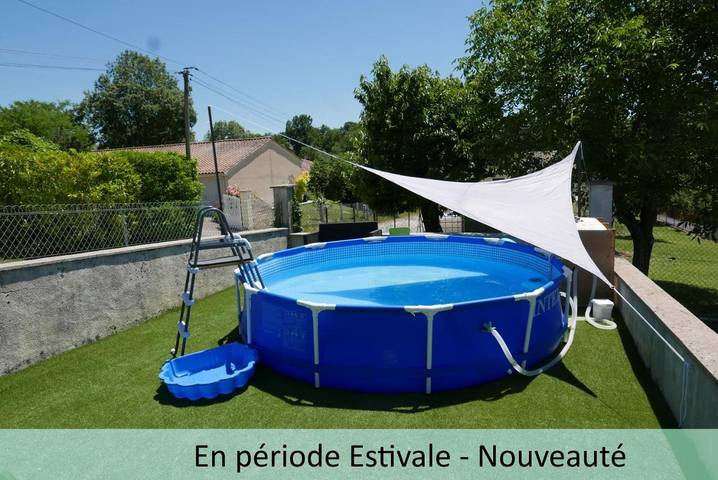 Location de vacances pour 6 personnes, avec Balcon et Terrasse ainsi que Jardin et Piscine à Ruelle-sur-Touvre - 3