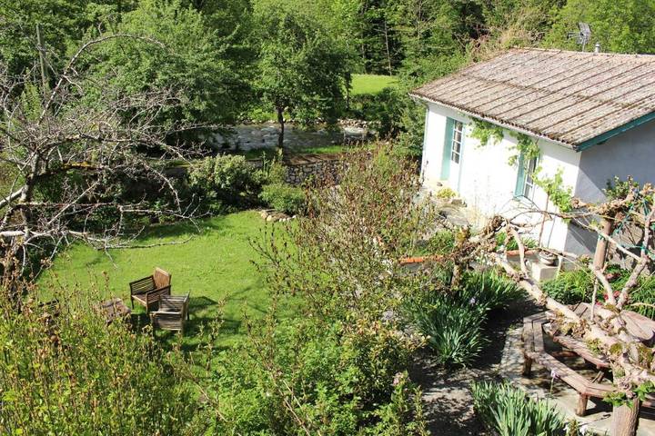 Gîte pour 4 personnes, avec jardin et piscine à Biert - 3