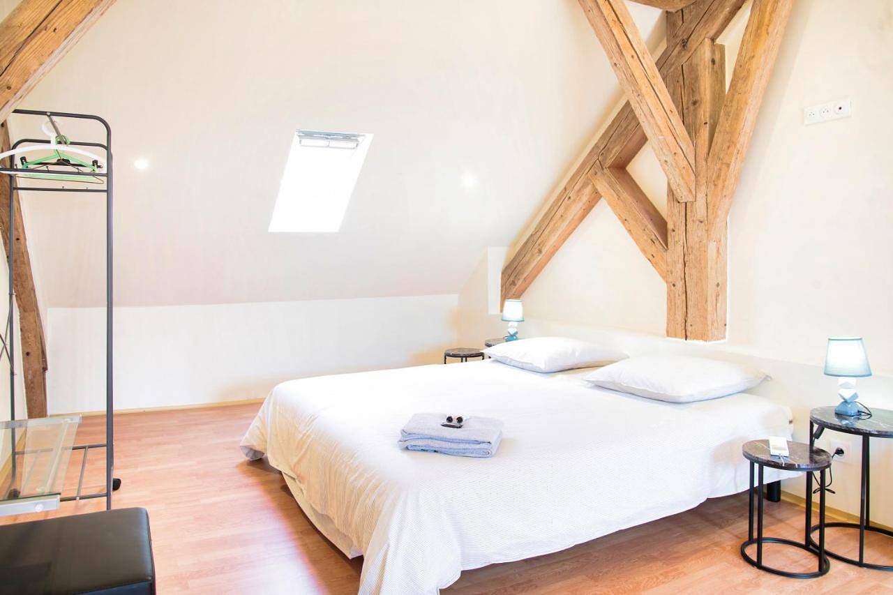 Appartement entier, Two-Bedroom Apartment in Divonne-les-Bains, Gex