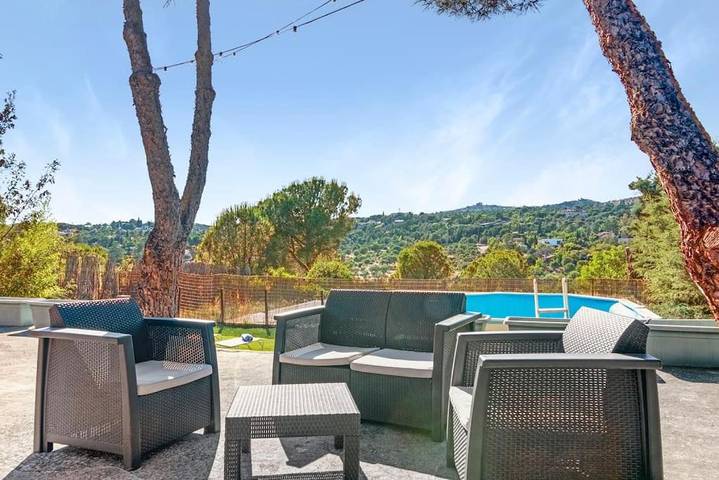 Chalet para 6 personas, con vistas y jardín además de piscina y vistas al lago en Cuenca del Guadarrama - 2
