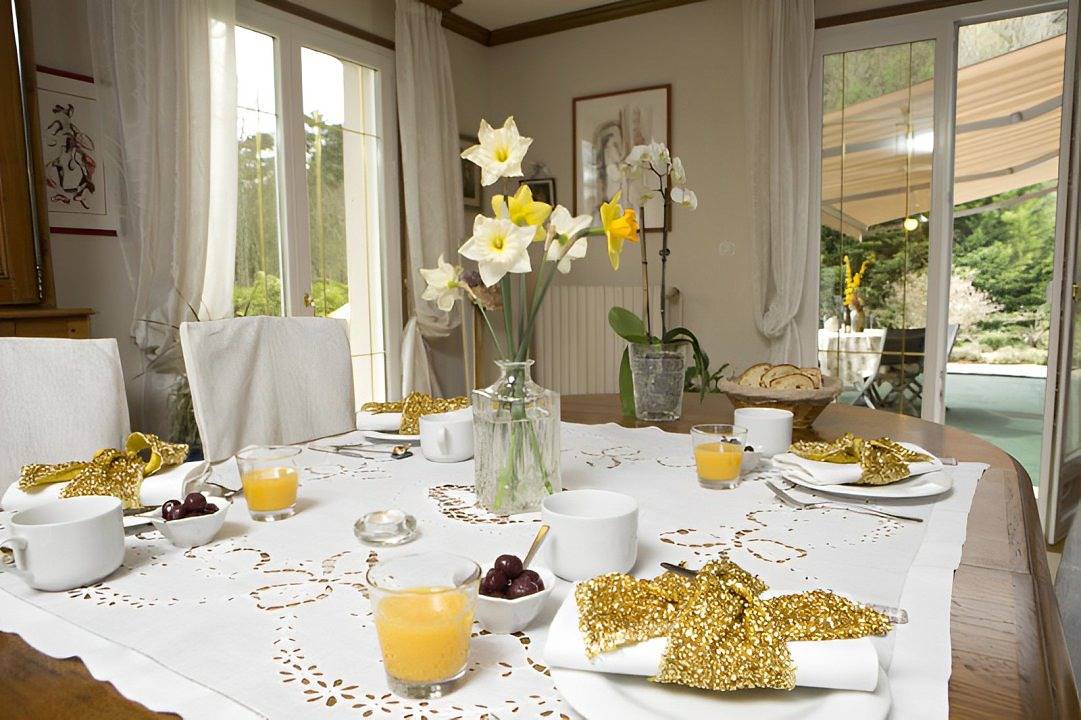 Nuits et Jardin - Chambre Au Petit Bonheur in Nuits-Saint-Georges, Région de Beaune
