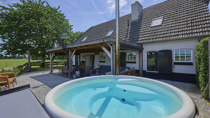 Villa für 10 Personen, mit Sauna und Garten - 1