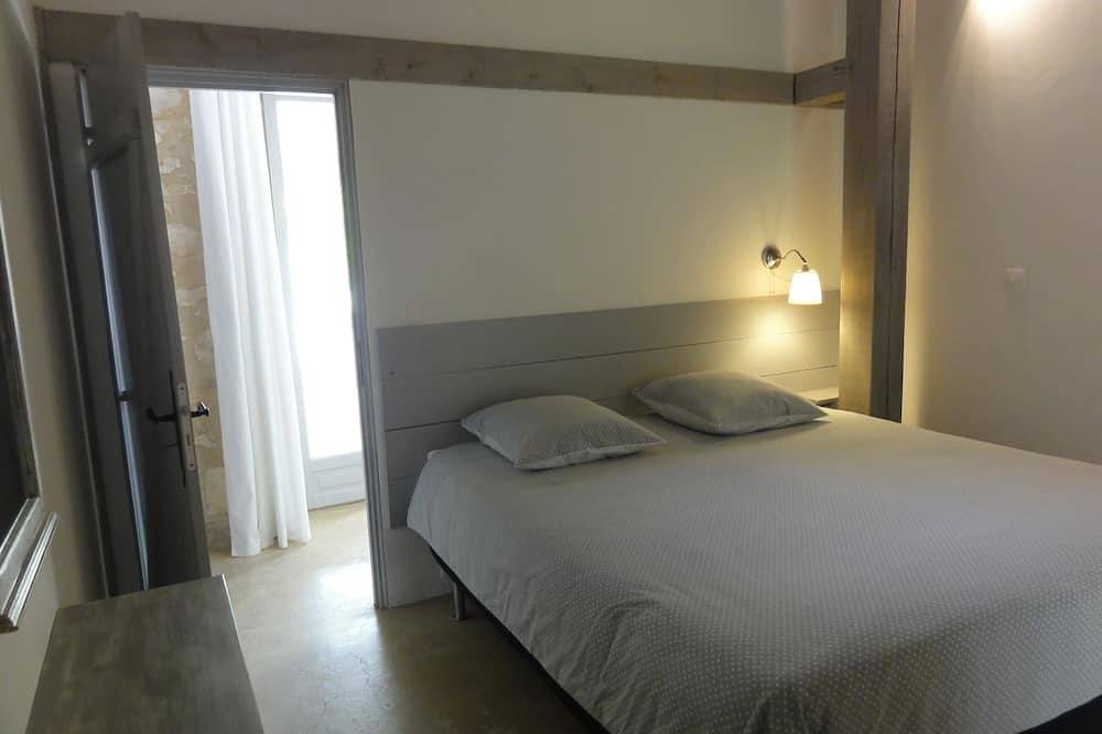 Gite de charme au design contemporain. Meublé de tourisme 4 *. in Clermont-de-Beauregard, Périgord Pourpre