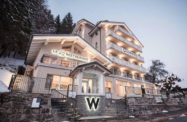 Hôtel pour 4 personnes, avec sauna ainsi que balcon et vue