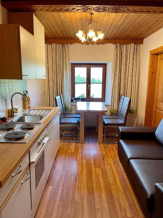 Appartement de vacances pour 3 personnes, avec vue ainsi que terrasse et jardin, animaux acceptés
