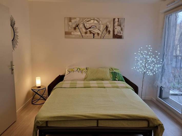 Gîte pour 2 personnes, avec terrasse dans Roissy-en-Brie - 4