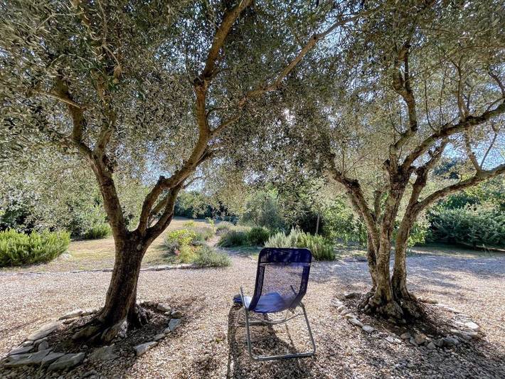 Gîte pour 3 personnes, avec Terrasse ainsi que Jardin et Vue à Le Garn - 2
