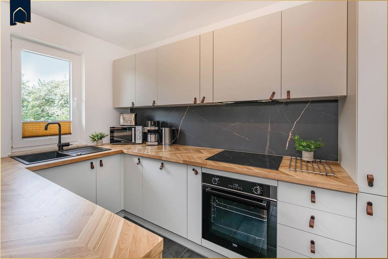 Appartement entier, Top-Ferienwohnung mit Badewanne, Balkon & kostenlosem Ortsshuttle in Kölpinsee, Loddin