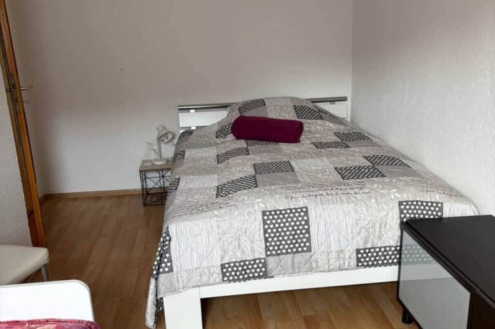 Ganze Wohnung, Gemütliche Ferienwohnung in Aurach – Ruhe, Natur & Komfort in Aurach, Romantische Straße