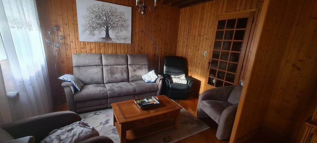 Location de vacances pour 9 personnes, avec jardin à Champagnole - 3