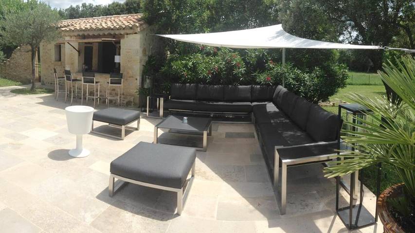 Location de vacances pour 2 personnes, avec jardin ainsi que piscine et jacuzzi à Blauzac - 4