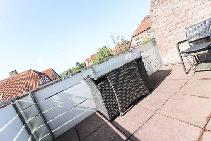 Ferienwohnung für 4 Personen, mit Balkon in Ostfriesland - 2