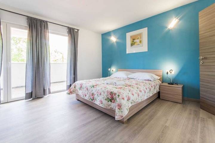 Herrlich Gestaltete Villa mit Privatem Pool in Labin City, Labin