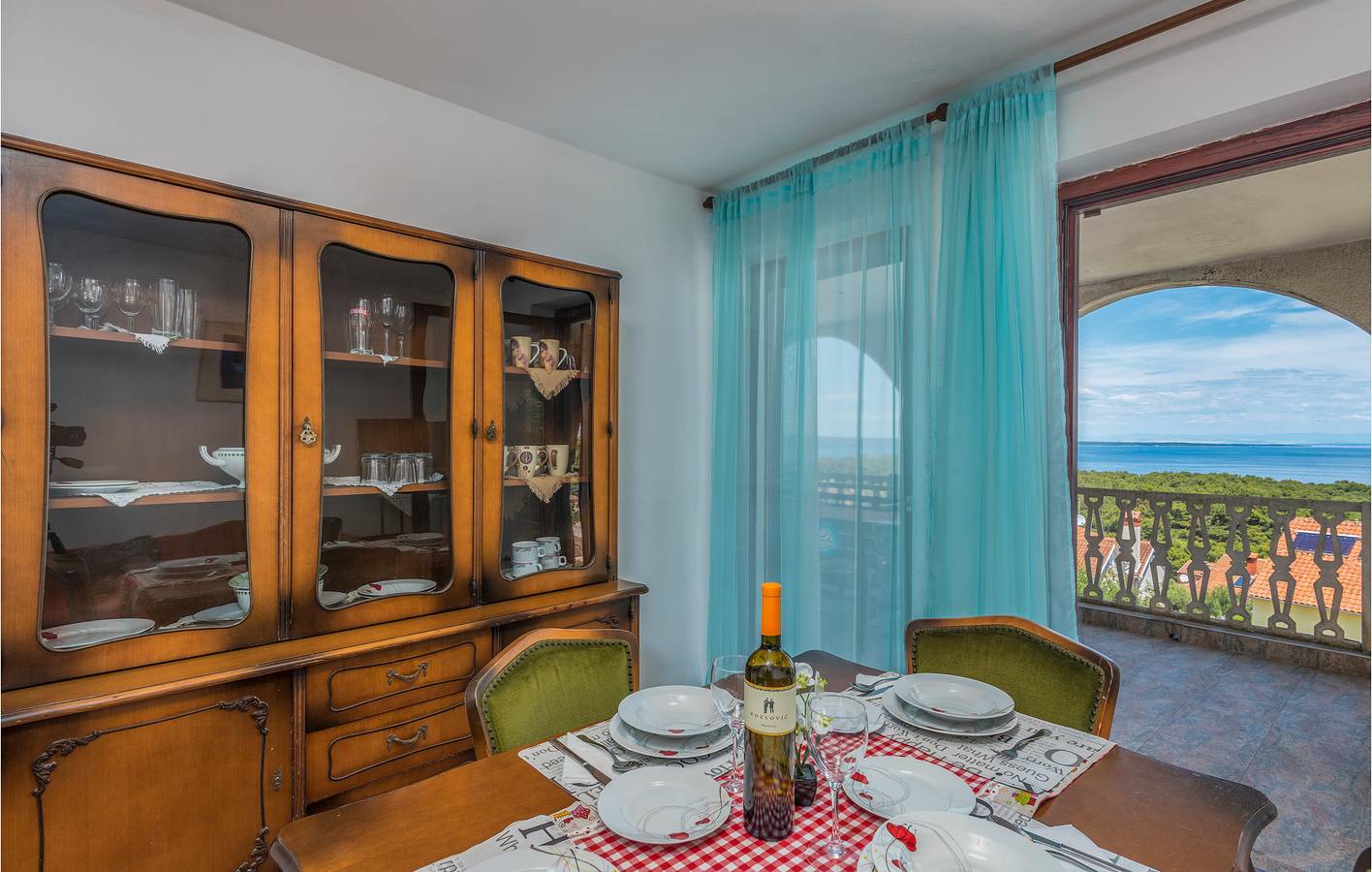 Geheel vakantieappartement, Vakantieappartement voor 4 personen met terras in Mali Losinj, Lošinj