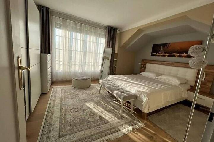 Ganze Wohnung, Tolle Ferienwohnung mit Aussicht, in der Nähe von Montreux in La Tour-de-Peilz, Genfer See