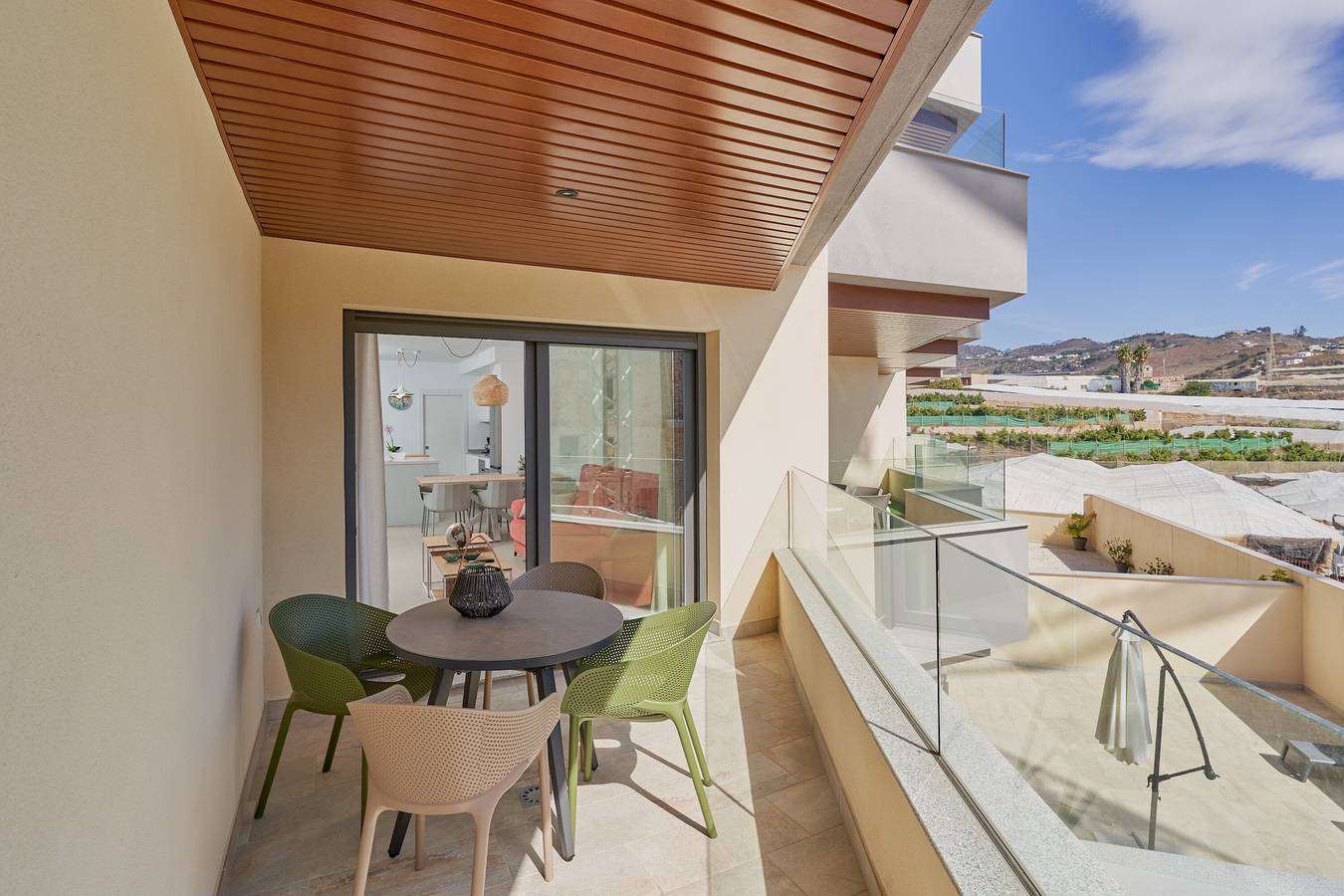 Appartement entier, Appartement 'Vacances sur la Costa del Sol A114' avec vue mer, piscine et climatisation in Torrox Costa, Torrox