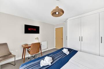 Apartment for 6 People in Milton Keynes, South East England, Photo 3