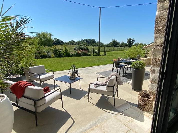 Gîte pour 4 personnes, avec terrasse et jardin à Les Landes-Genusson - 2